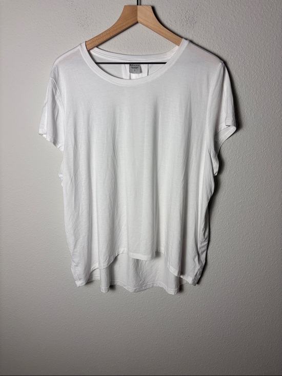 Athleta Tops - Athleta Move With Ease Tee White S/533409